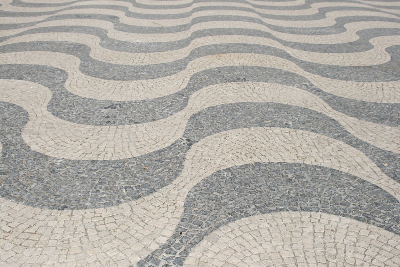 Ponçage de sol en mosaïque