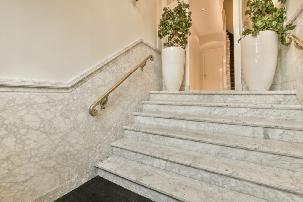 prix d'un ponçage de marbre escaliers